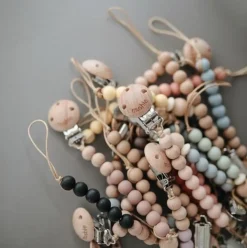 Mushie Schnullerkette Cleo Iron Grau