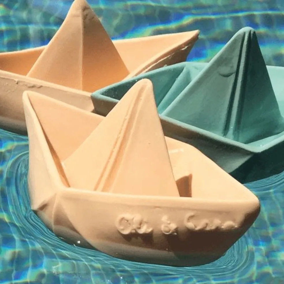Oli & Carol Origami Boot Nude Bad und Beißspielzeug
